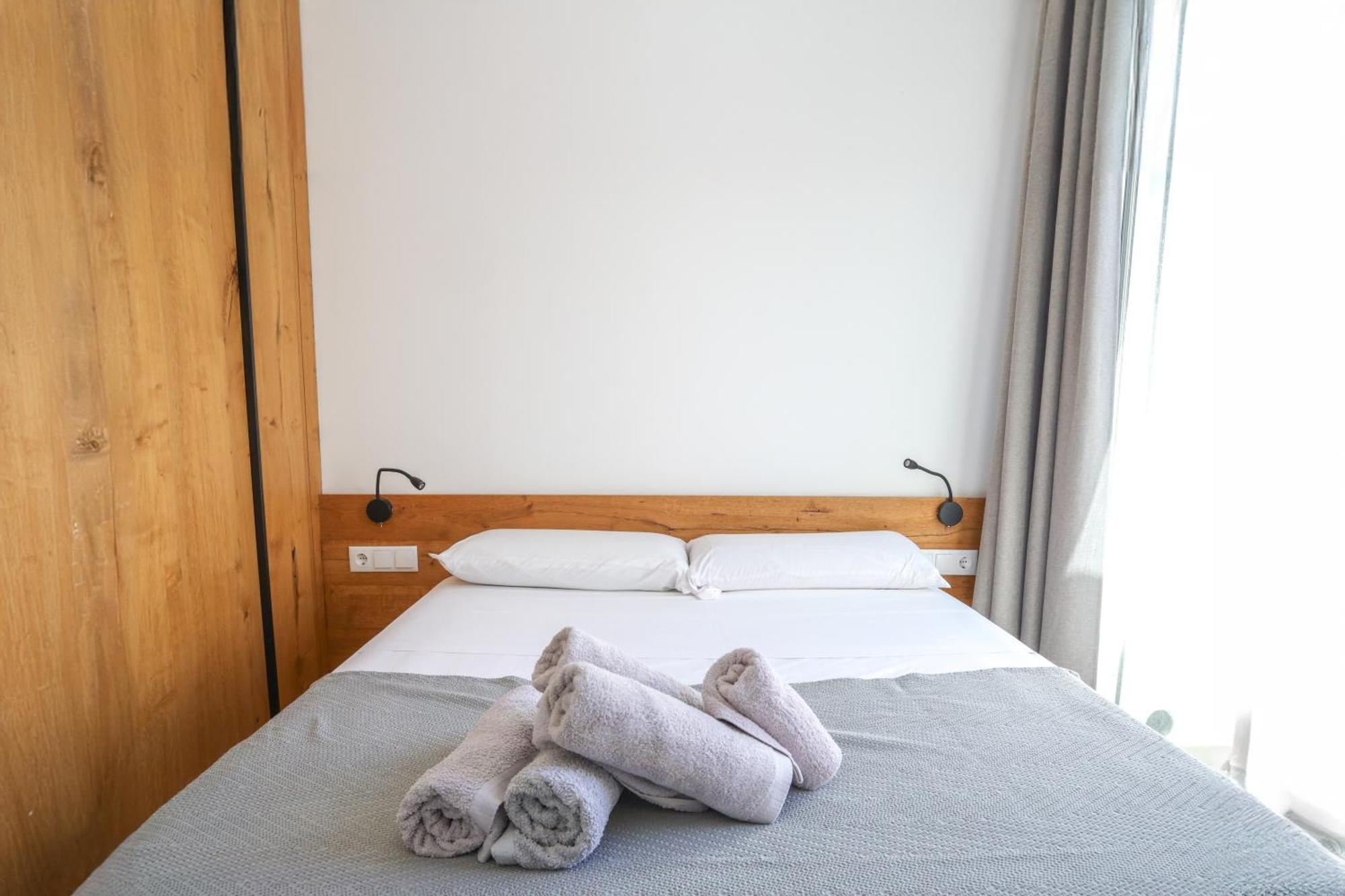Cala Vadella Beachwalk Suites Habitación foto