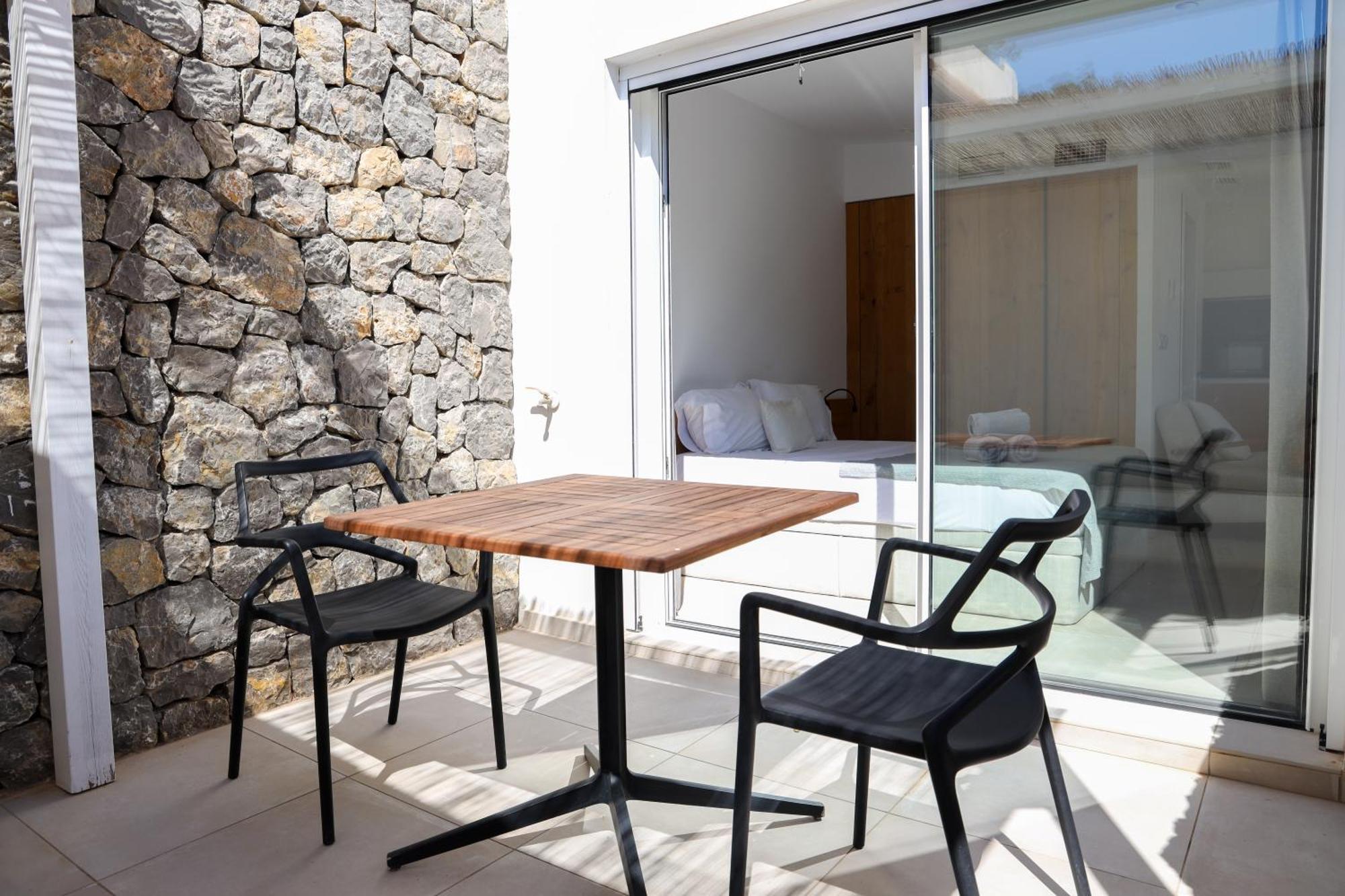 Cala Vadella Beachwalk Suites Habitación foto